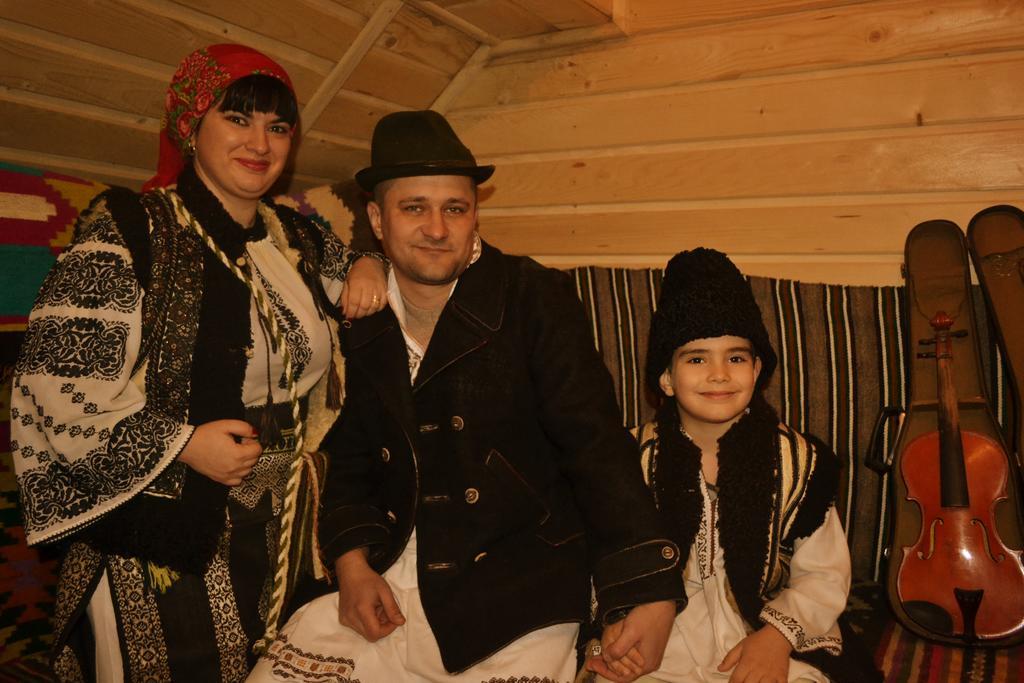 Pensiunea Agroturistica Casa Colinita Vatra Moldoviţei Buitenkant foto