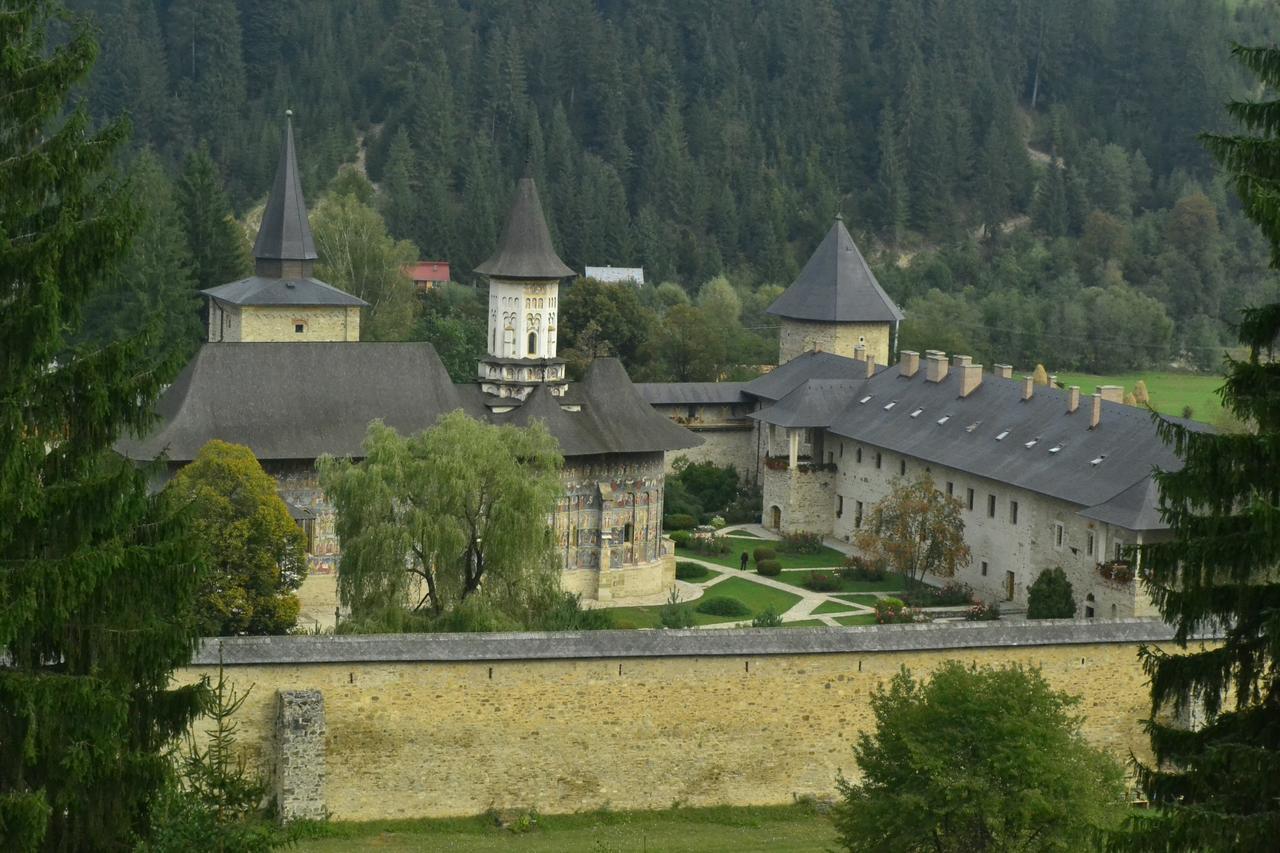 Pensiunea Agroturistica Casa Colinita Vatra Moldoviţei Buitenkant foto